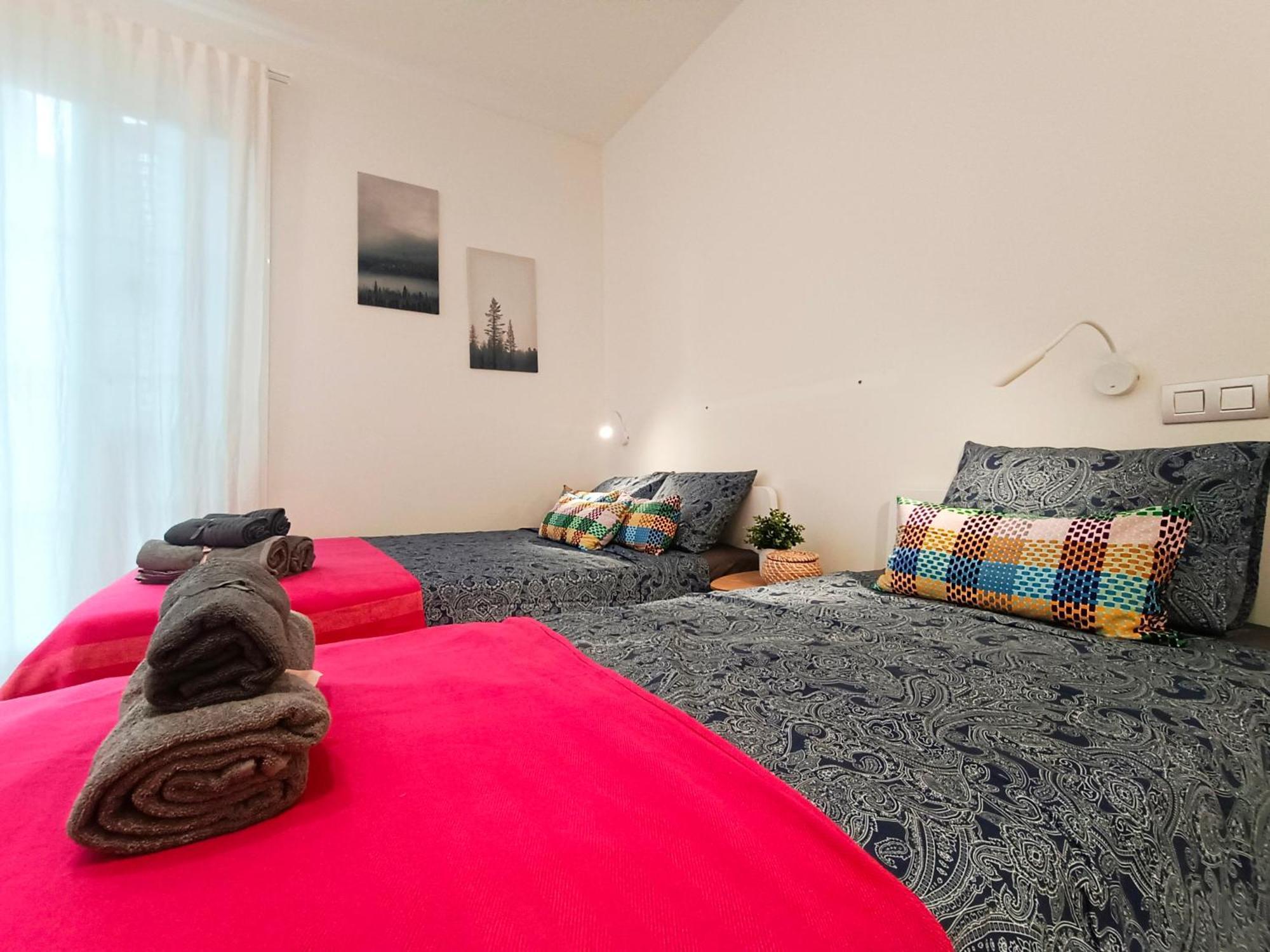 Oasis Rooms Barcelona - By Ronda Universidad المظهر الخارجي الصورة